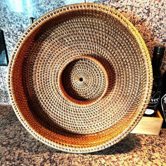 Woven Rattan Chip & Dip Server Tray Charger 15" William Sonoma - Picture 9 of 13